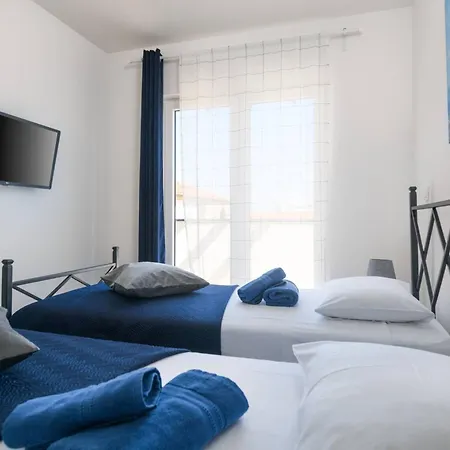 Dora 3 In Kastanjer By Interhome Apartman *