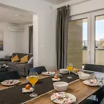 Dora 3 In Kastanjer By Interhome Apartment *