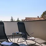 Dora 3 In Kastanjer By Interhome